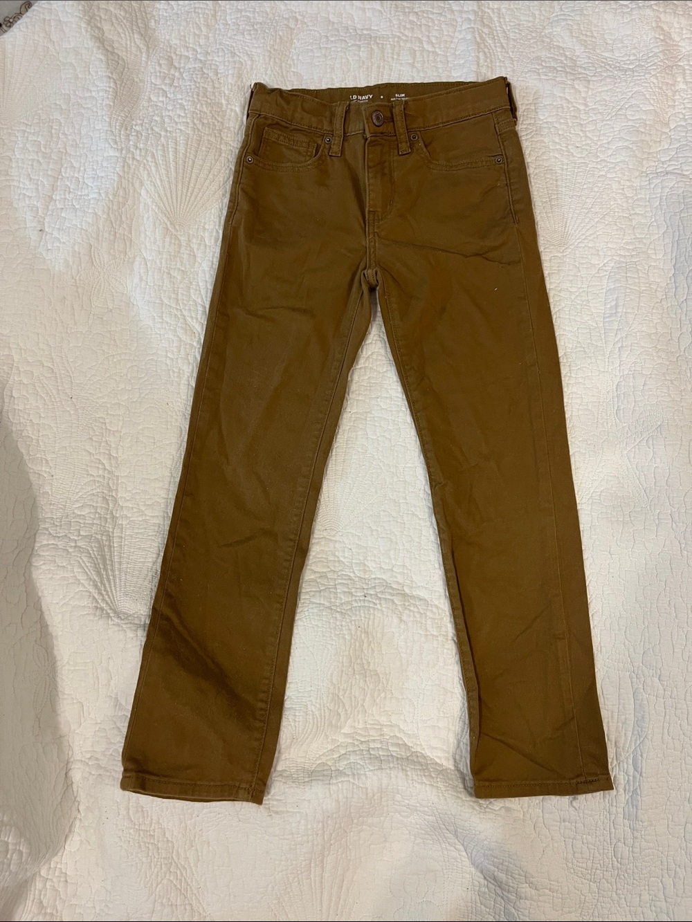 Old Navy boys size 8 slim khaki pants. Never worn